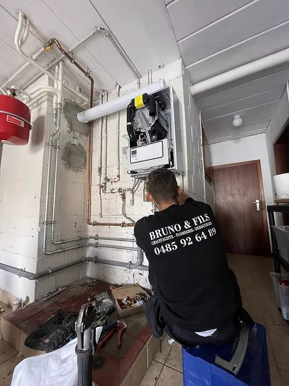 Dépannage de plomberie en urgence dans un logement bruxellois